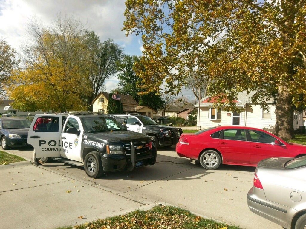 Man barricades himself in home for hour before police arrest him