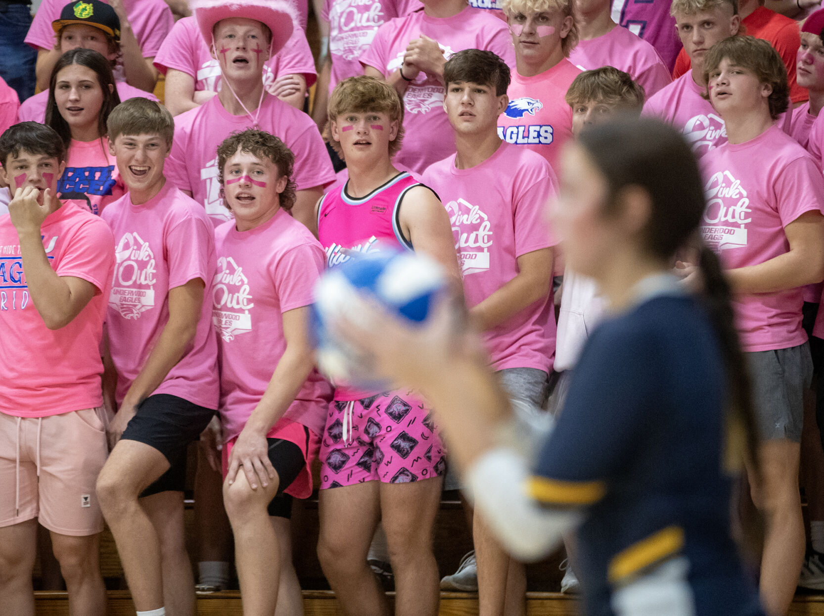 Underwood volleyball hosts pink out night