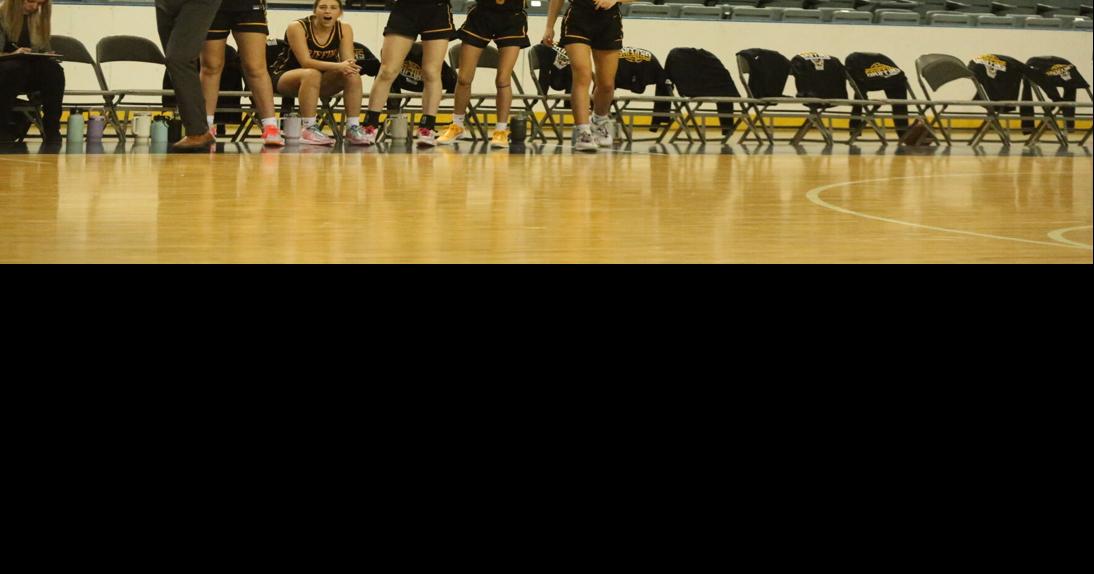 Growing with the Griffins How Gretna East basketball is navigating