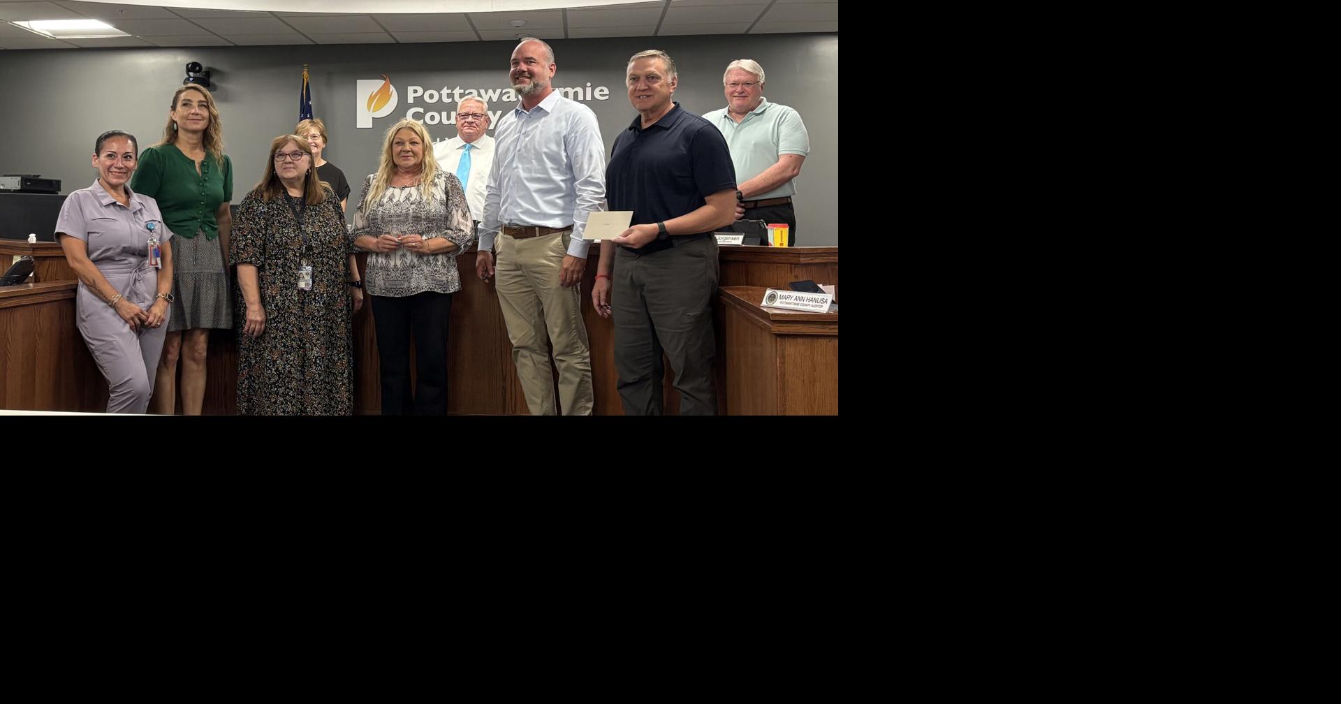 Linda Burns retires after 41 years serving Pottawattamie County WIC