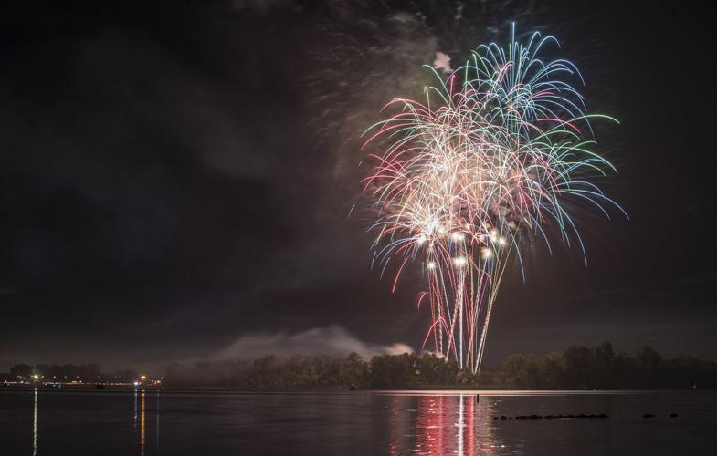 Lake Manawa to hold its 75th fireworks show on Sunday