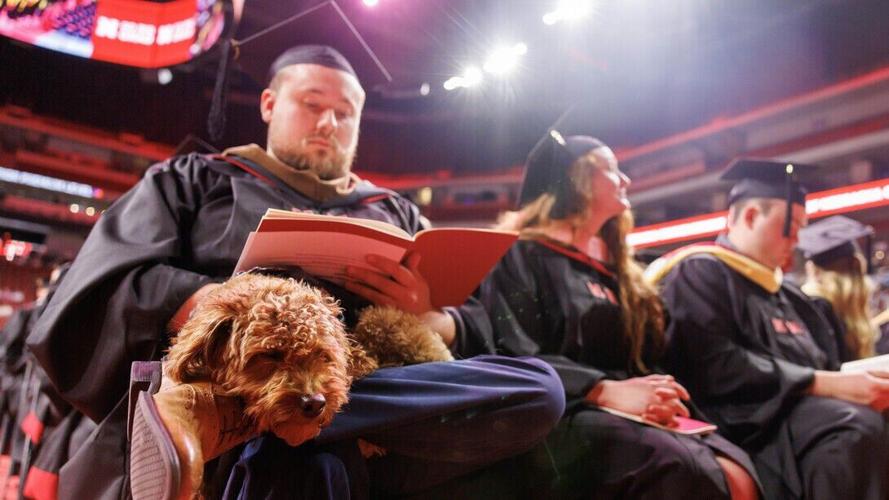 Nebraska U awarding record 3,885 degrees May 8-9