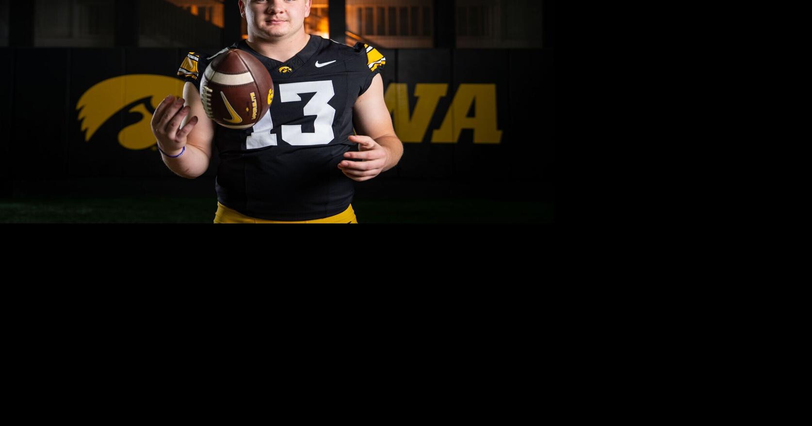 Cedar Falls native in the “thick of things” as Iowa looks for new defensive line stars