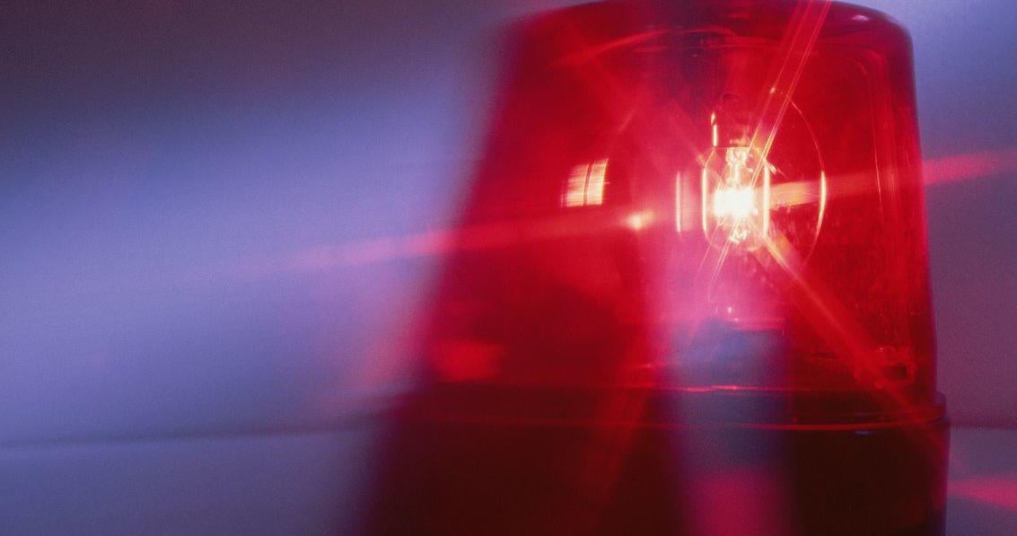 Review backs Iowa officer in shooting that paralyzed man