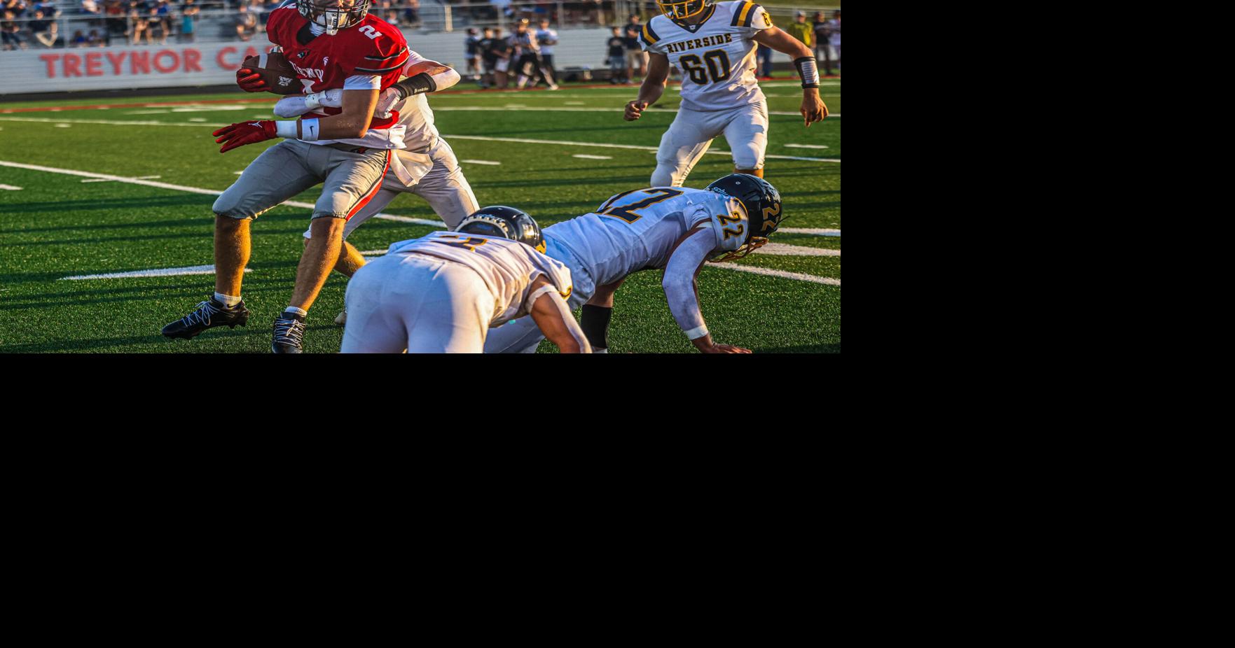 Treynor football survives Riverside on Finn Mieska's game-winning overtime TD
