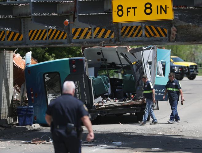 6 people injured, 3 taken to hospitals after accident on Big Lake Road