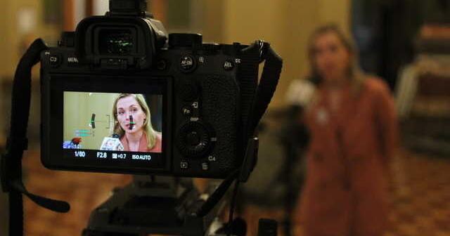 Iowa doesn't have enough OB-GYNs. Its abortion ban may be making it worse