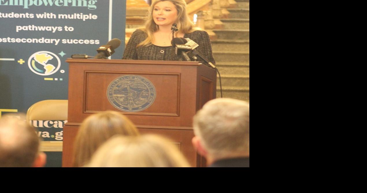 Iowa initiative mails in-state college options to seniors