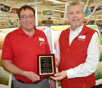 Longtime Clarinda hardware store manager calls it a career after almost 40 years on the job ...