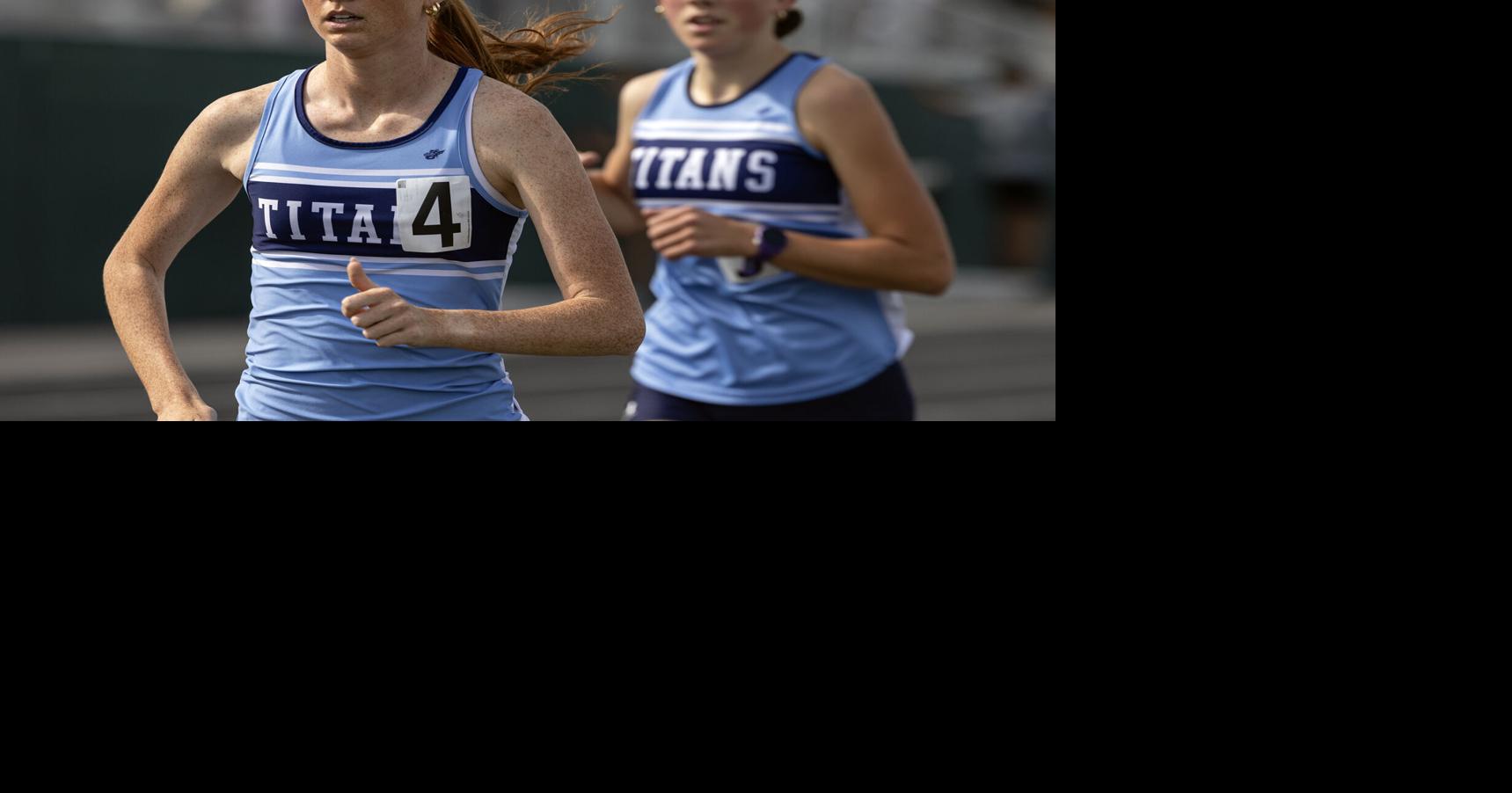 Big days for Lewis Central's Hoss, Lobaugh as multi-event auto qualifiers in 4A district meet