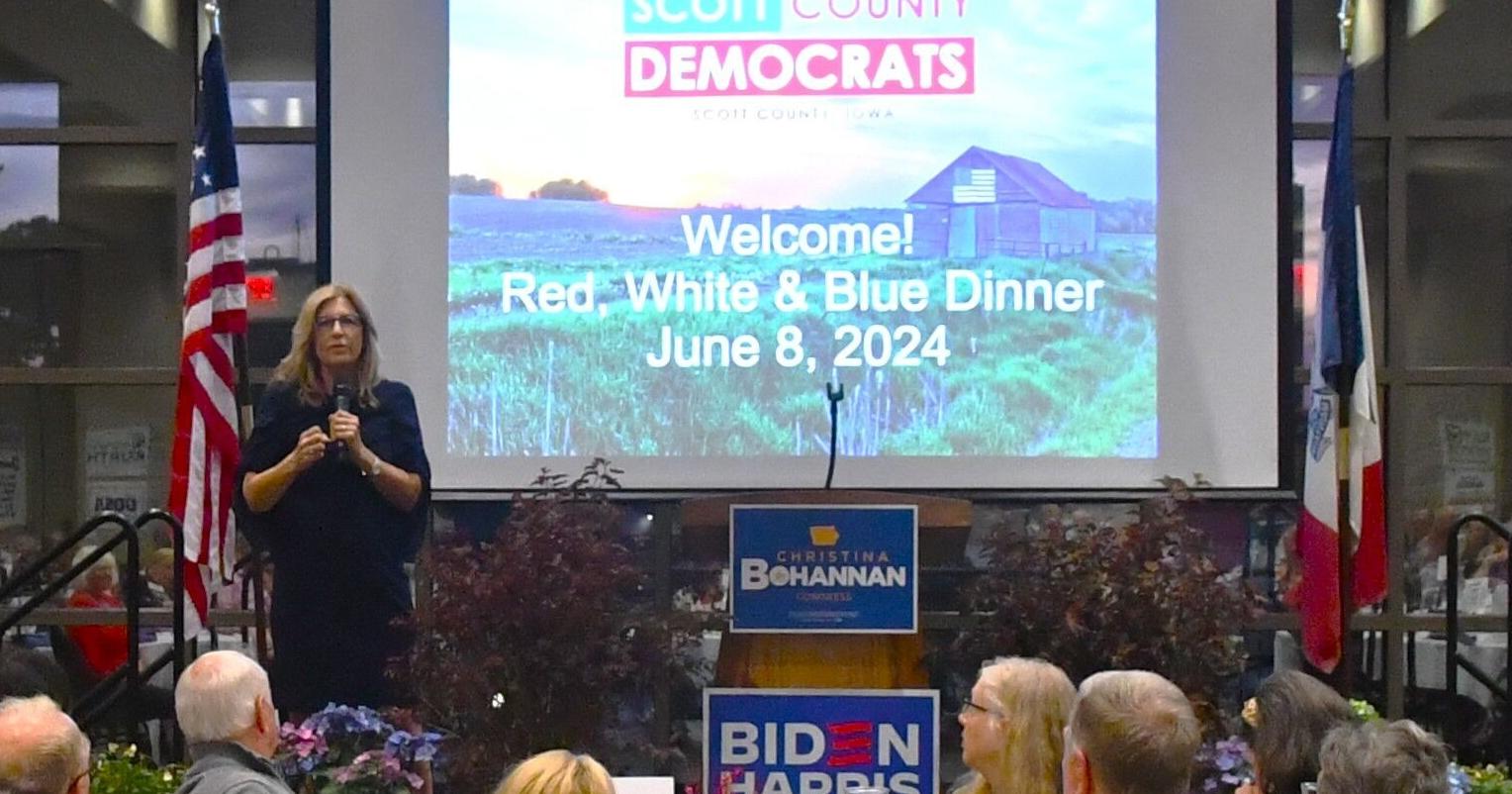 Iowa Democratic leaders speak at Red, White & Blue Dinner - Vimarsana News