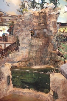 Bass Pro Shops displays world-record whitetail deer