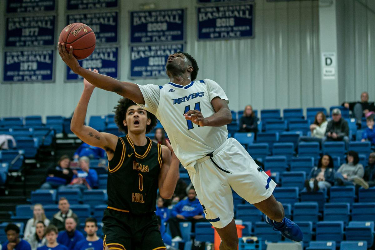 Indian Hills Too Much For Iwcc Men Area Colleges