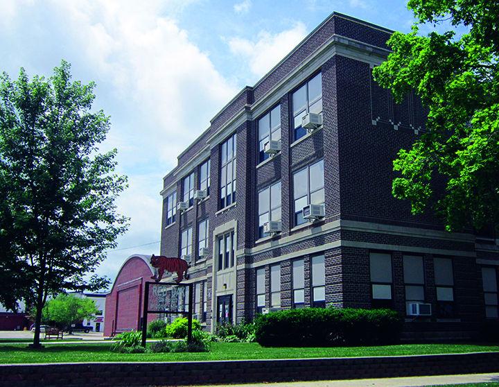 Red Oak Middle School closed indefinitely after leak, flood Local