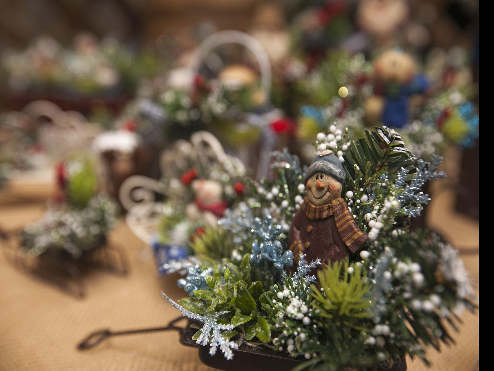 Christmas Arts Crafts Show Coming To The Mac Local News Nonpareilonline Com
