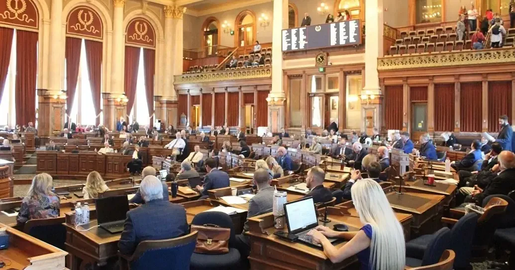 Iowa lawmakers approve, governor signs into law $1.4B in tax breaks for steel plant