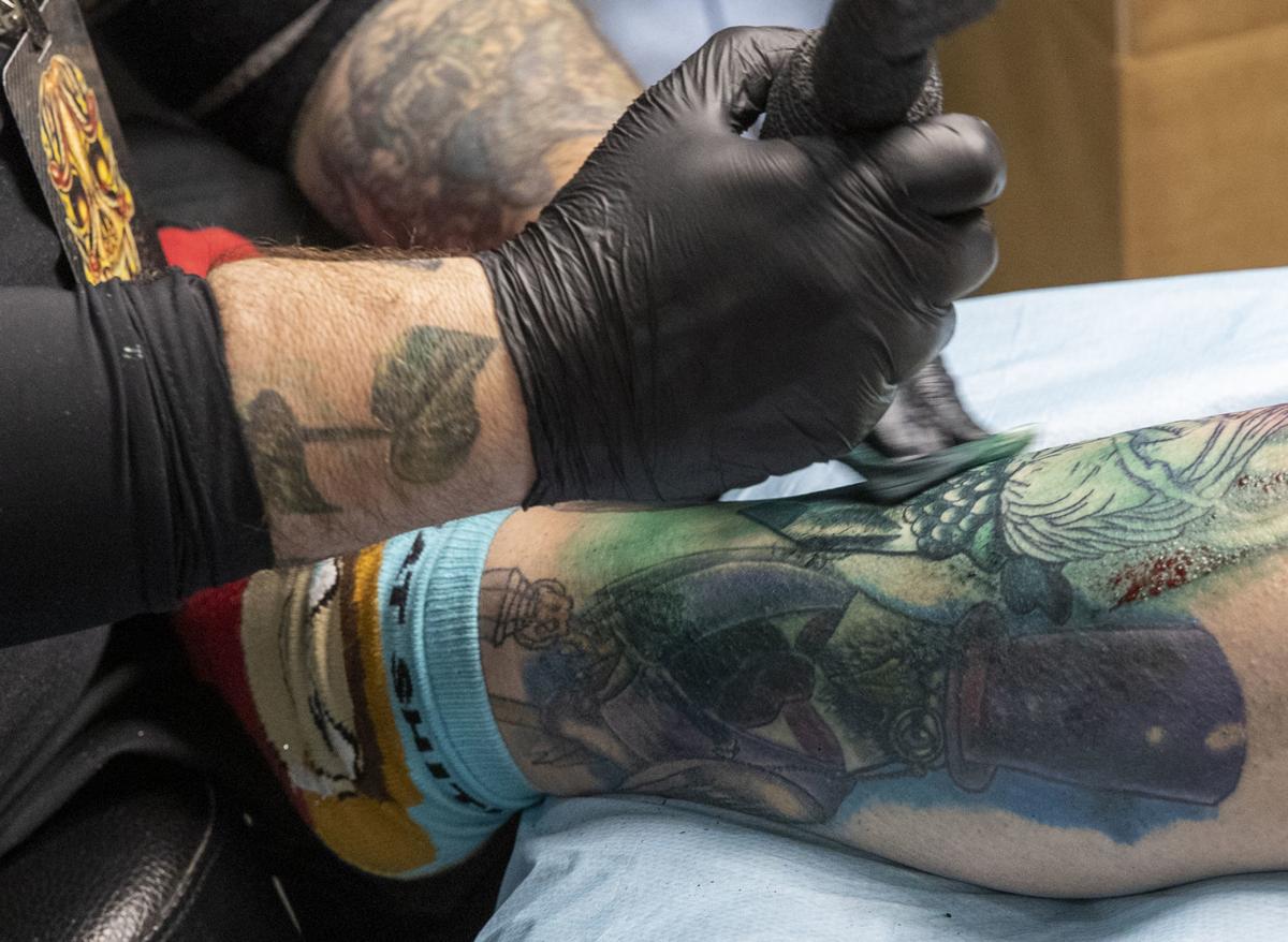 Tattoo Convention Buzzing With Entertainment Art Local News Nonpareilonline Com