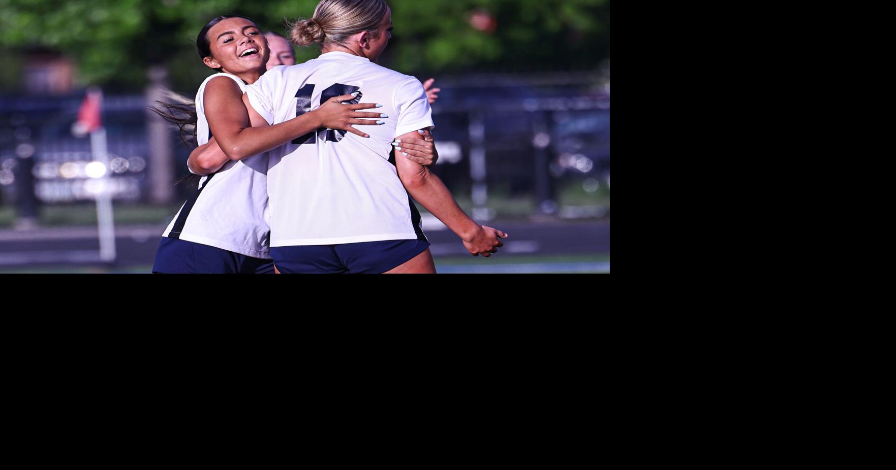 Lewis Central hopes to continue to ‘roll with punches’ after White exits in 6-0 win over AL