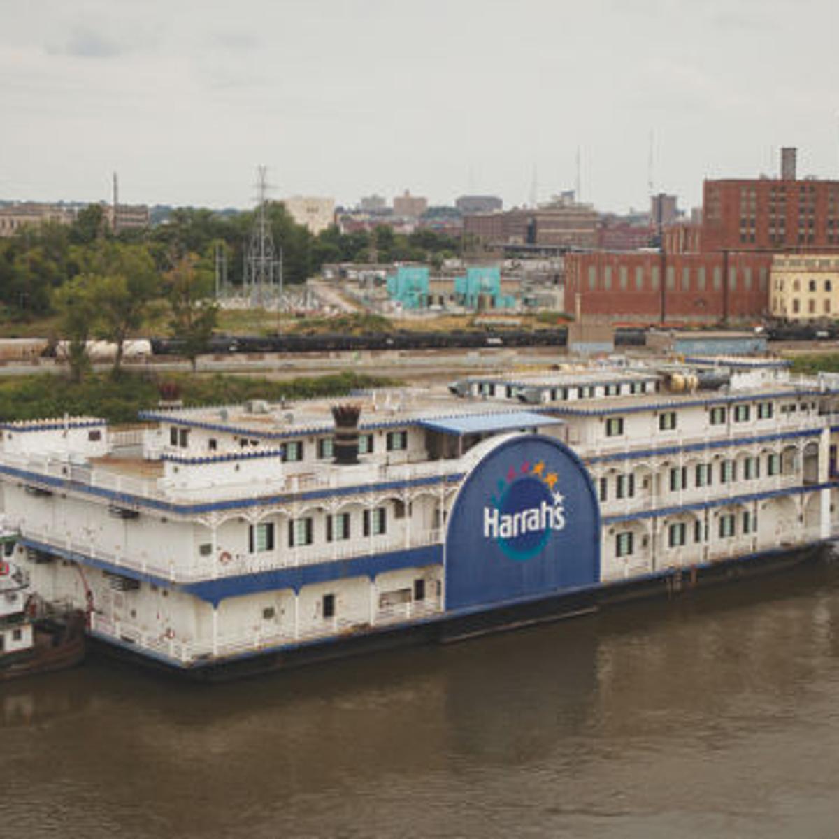 Gambling Boat In Dubuque Iowa Gambling Boat In Dubuque Iowa