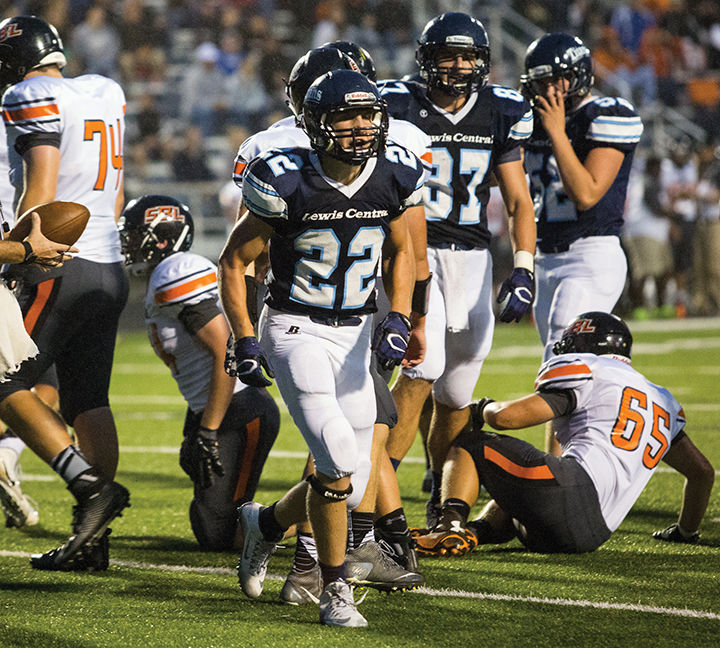 Titans' Main excels after tragedy