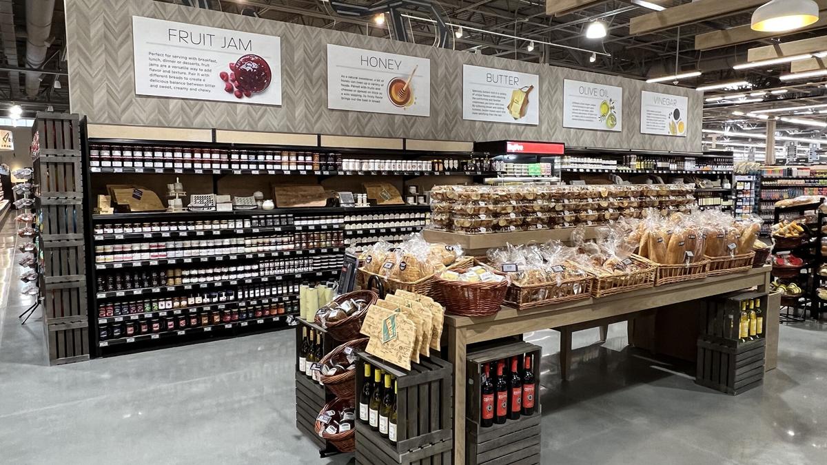 Inside the Gretna Hy Vee
