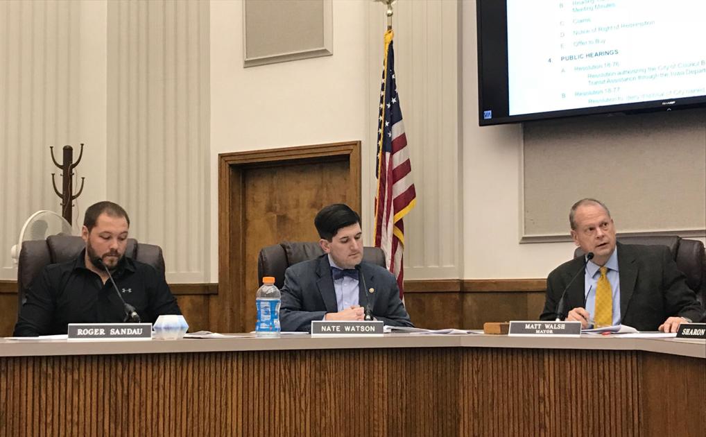 Bluffs council OKs resolution supporting medical cannabis oil dispensary