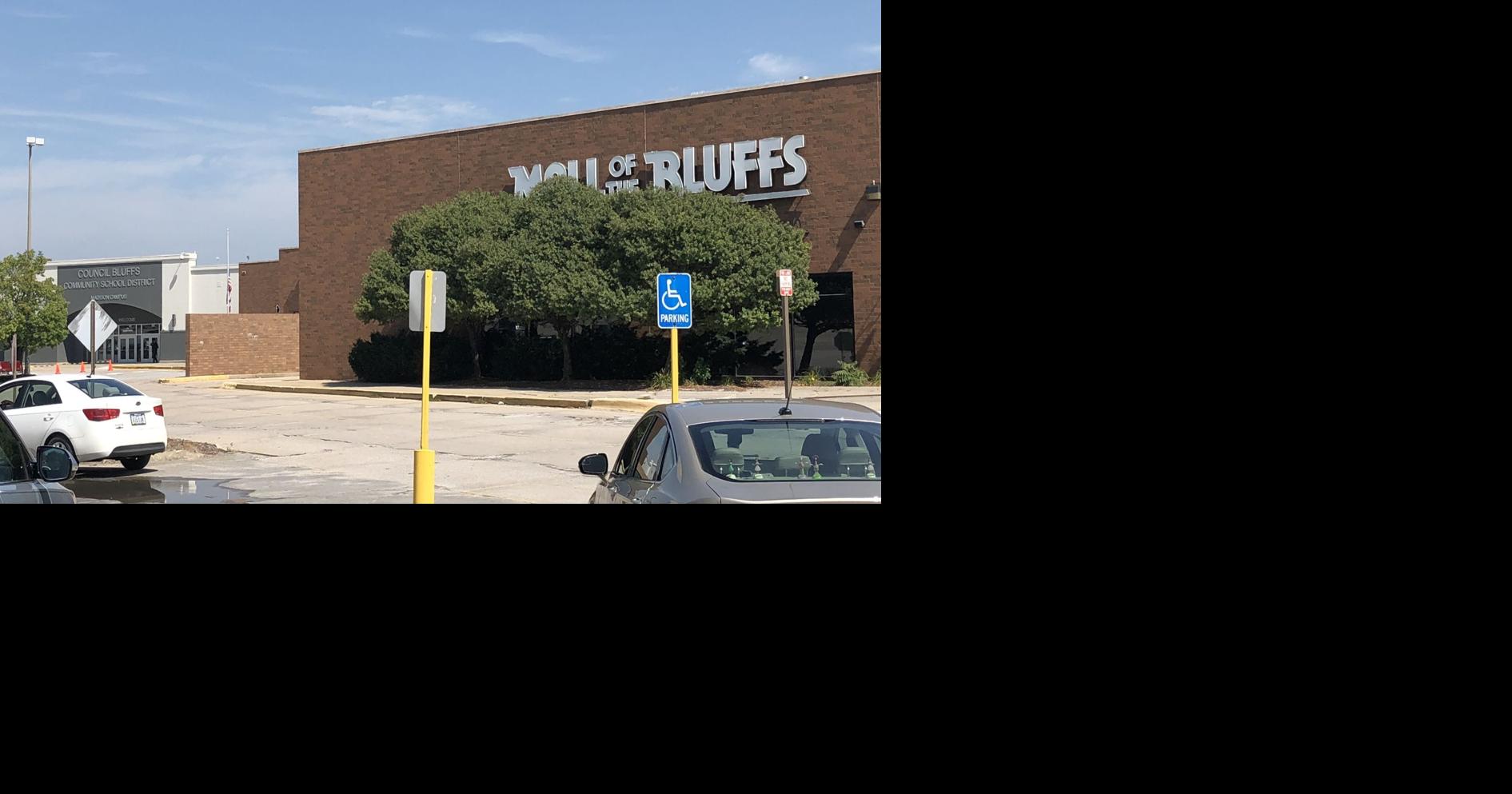 Council Bluffs School District approves agreement with Menards for Mall