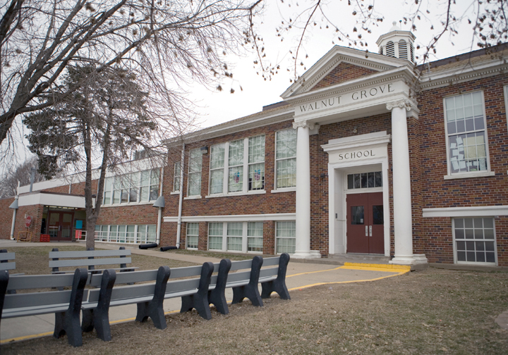District committee ponders fate of two Council Bluffs elementary