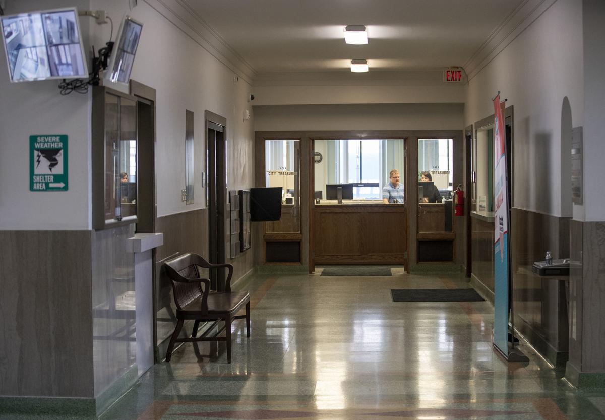 Council Bluffs City Council passes mask requirement at City Hall