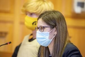 2 Iowa teens charged with teacher's murder seek lower bond