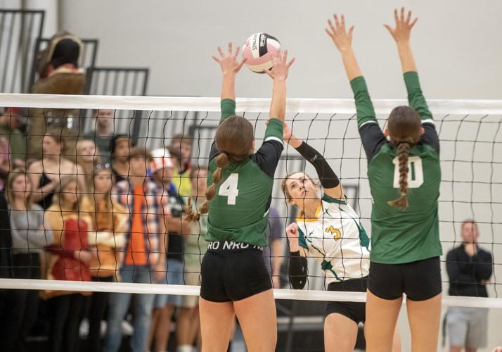 East Mills attack bests St. Albert in regional quarterfinals