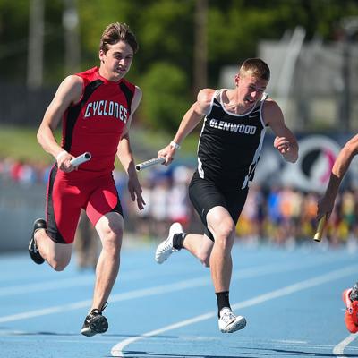 Kaycee Clark Pro Football Sb L Football Star Flashes Track Speed