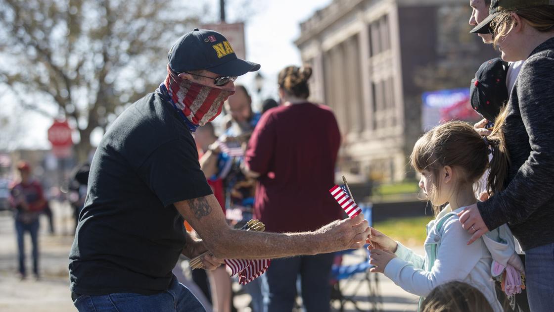 Hy-Vee to offer veterans free breakfast, grocery discount on Wednesday ...