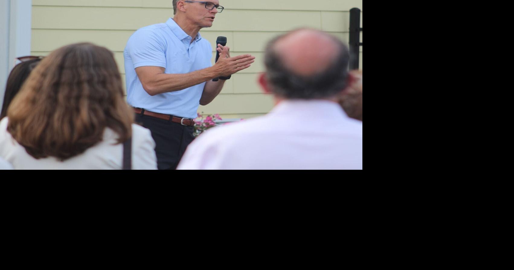 Iowa Republican brass show support for Randy Feenstra