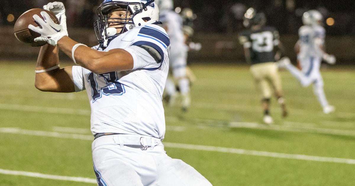 Football Fix Playoff Football Fix: Local teams square off