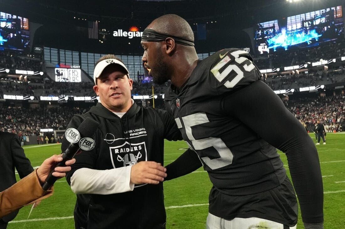 Raiders defensive end Chandler Jones arrested in protective order  violation, authorities say - ABC News