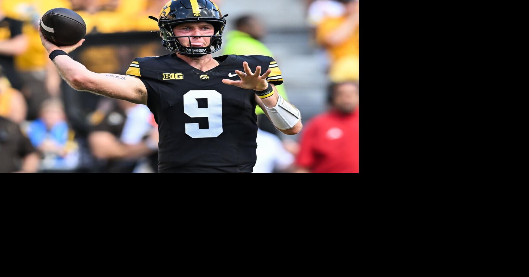Instant Reaction to Iowa's blowout win over NIU: Quarterbacks show why battle has been so close