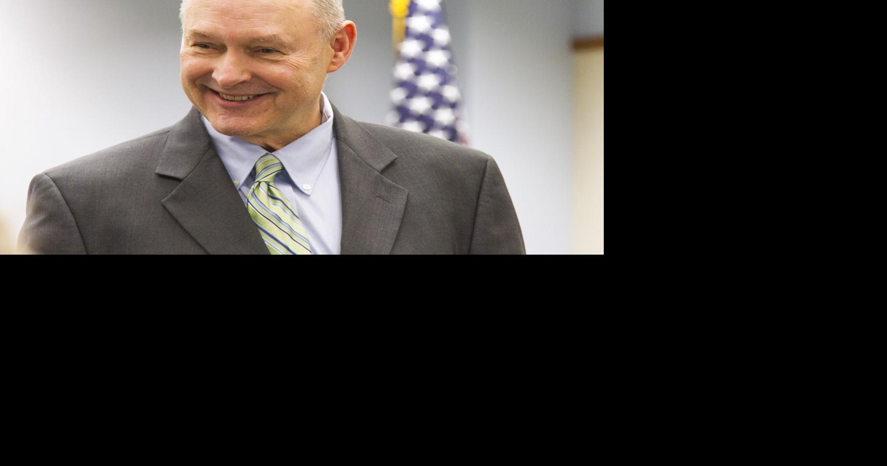 Iowa Treasurer Fitzgerald campaigns in Bluffs