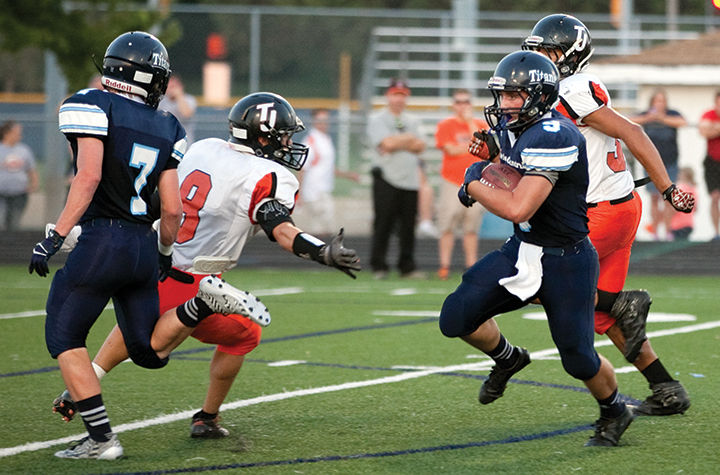 Lewis Central jumps on Jackets early