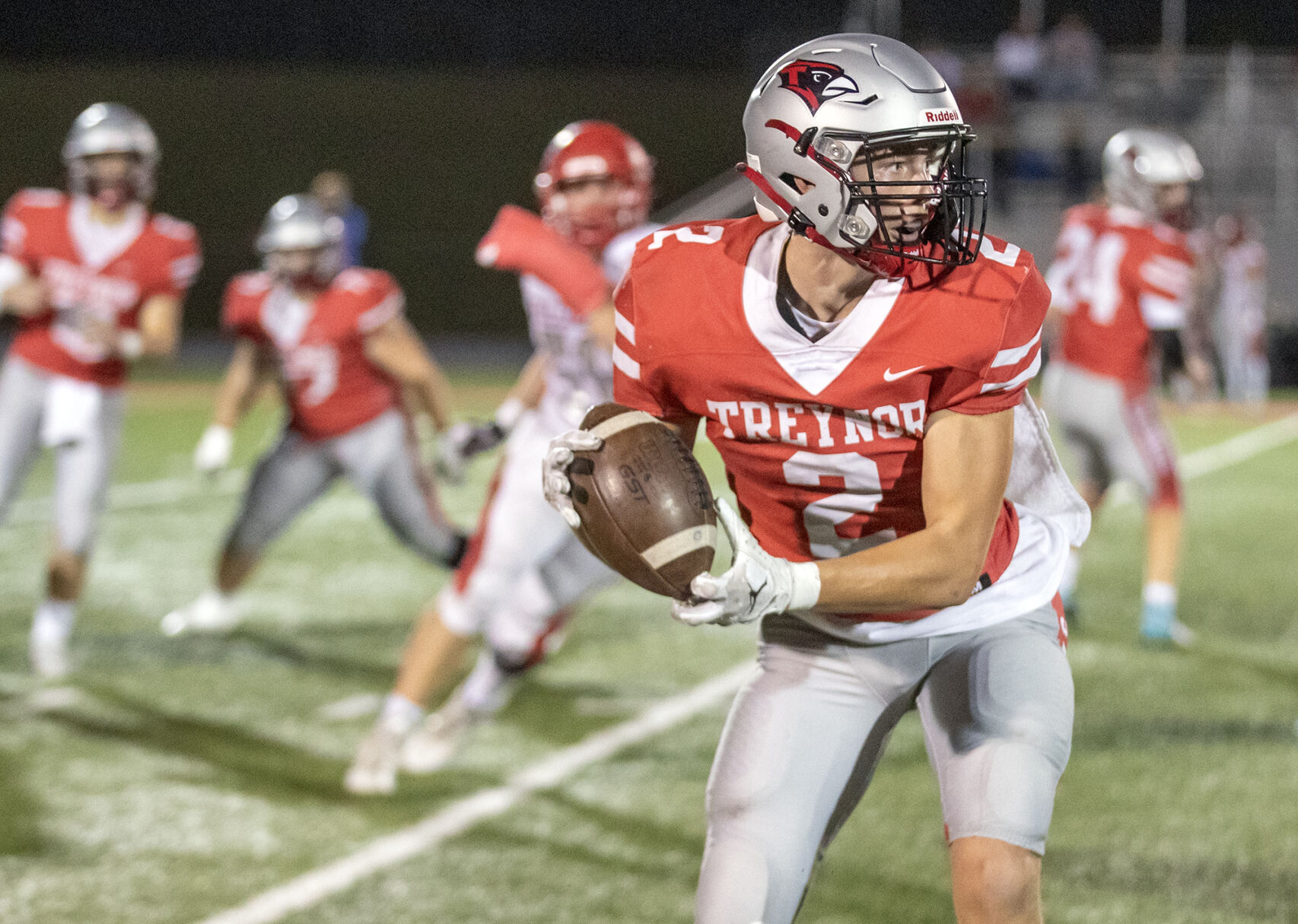 Big Ben to Karson connection leads Treynor to 31-13 win over West Sioux