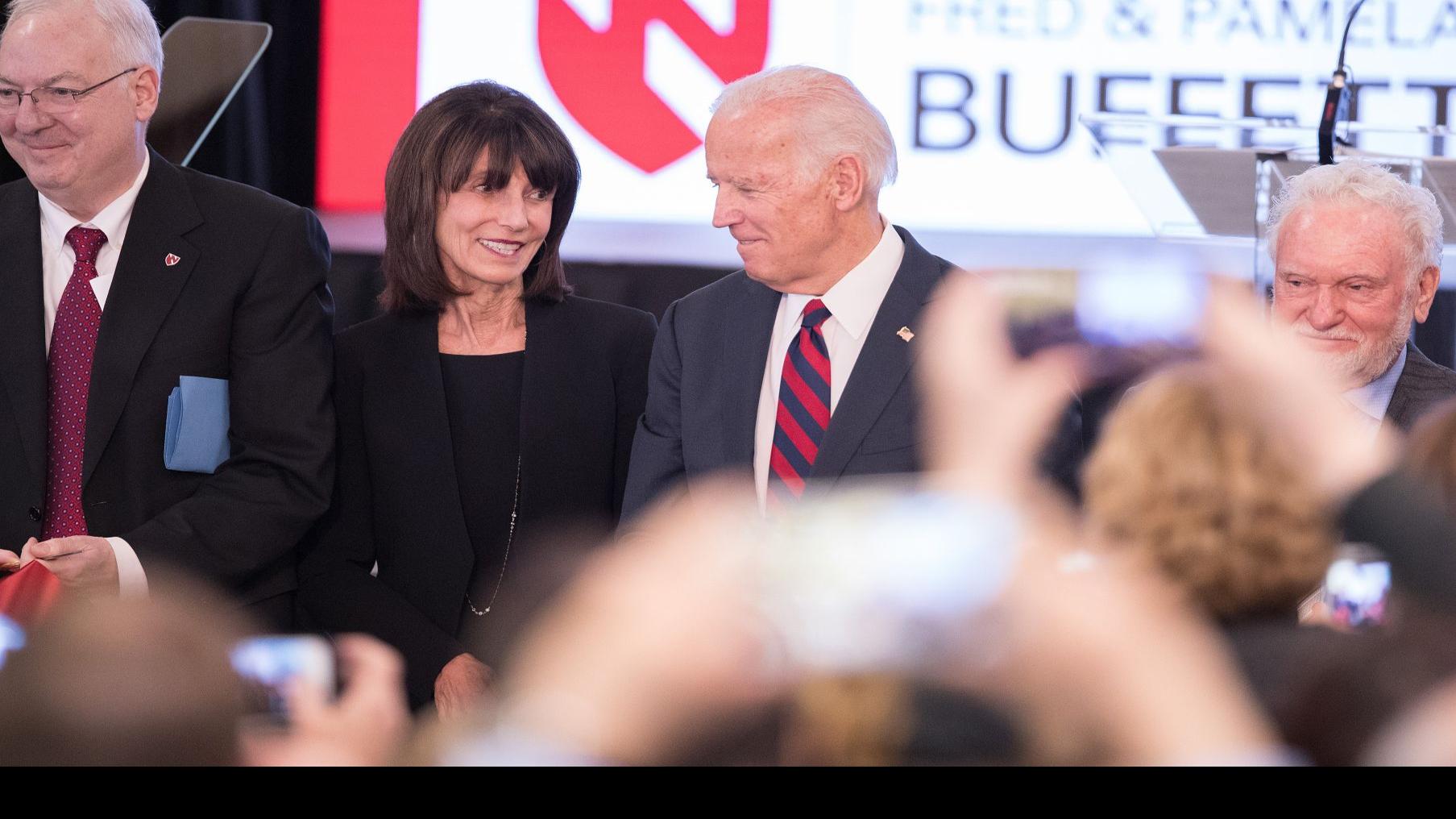 Biden Dedicates Unmc S New Buffett Cancer Center Local News Nonpareilonline Com