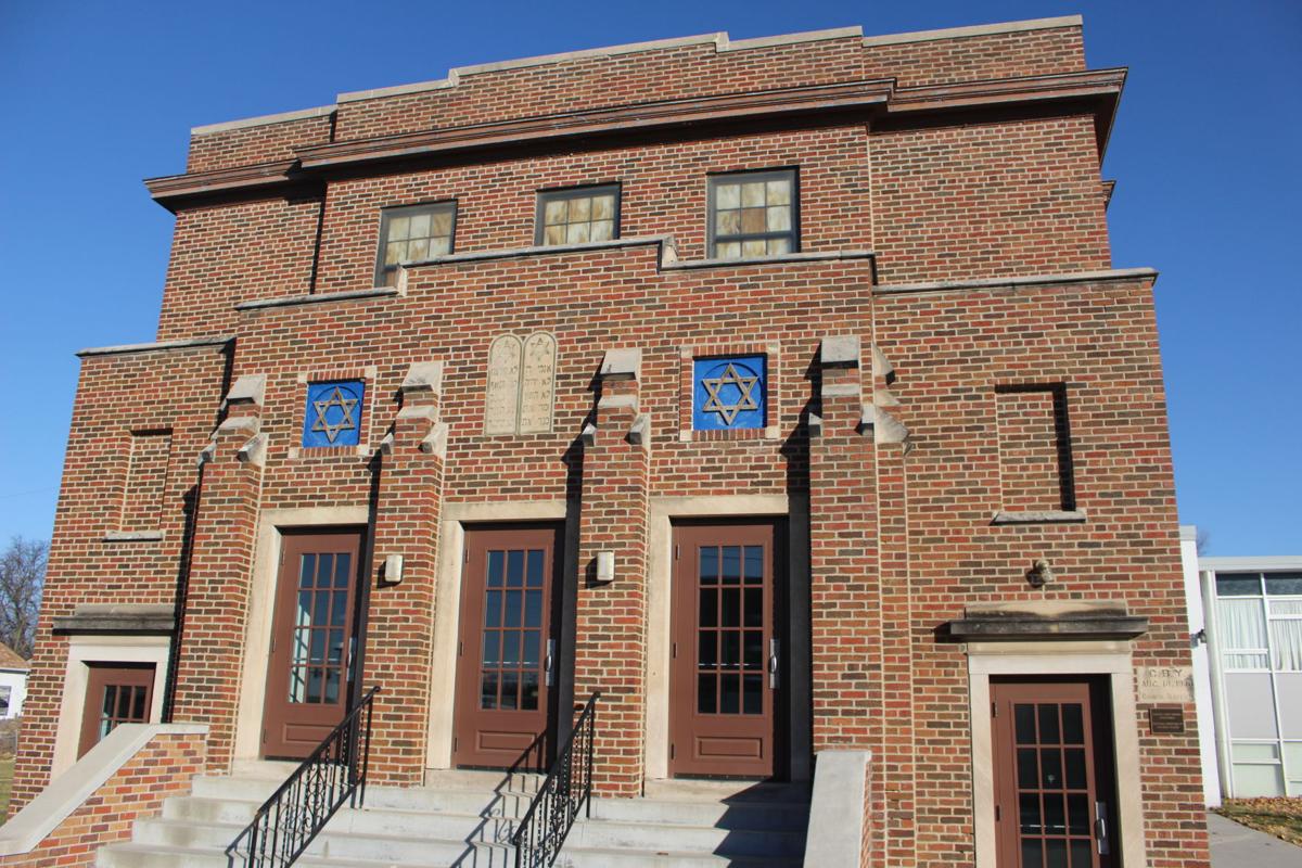 Members Of Council Bluffs Synagogue Keep Faith History Alive As Hanukkah Starts Local News Nonpareilonline Com
