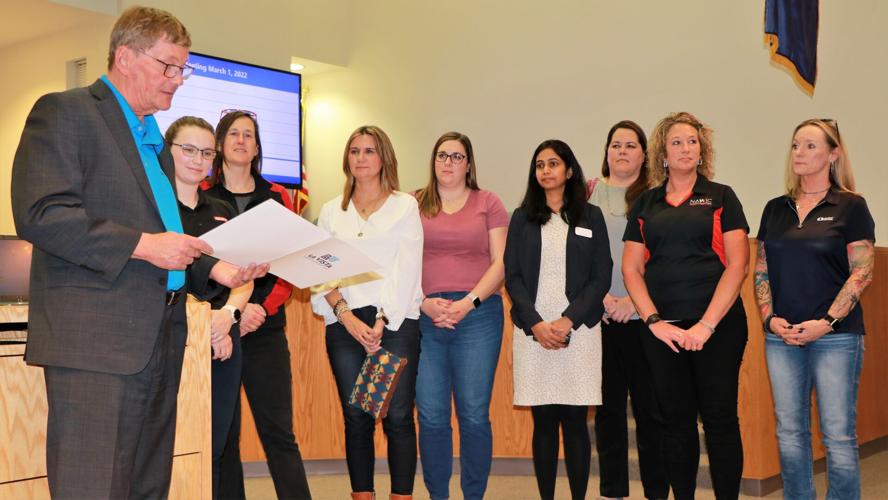 La Vista Police Officers receive lifesaving awards-p3