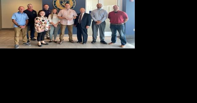 Chamber thanks Carmody for service - Vimarsana News