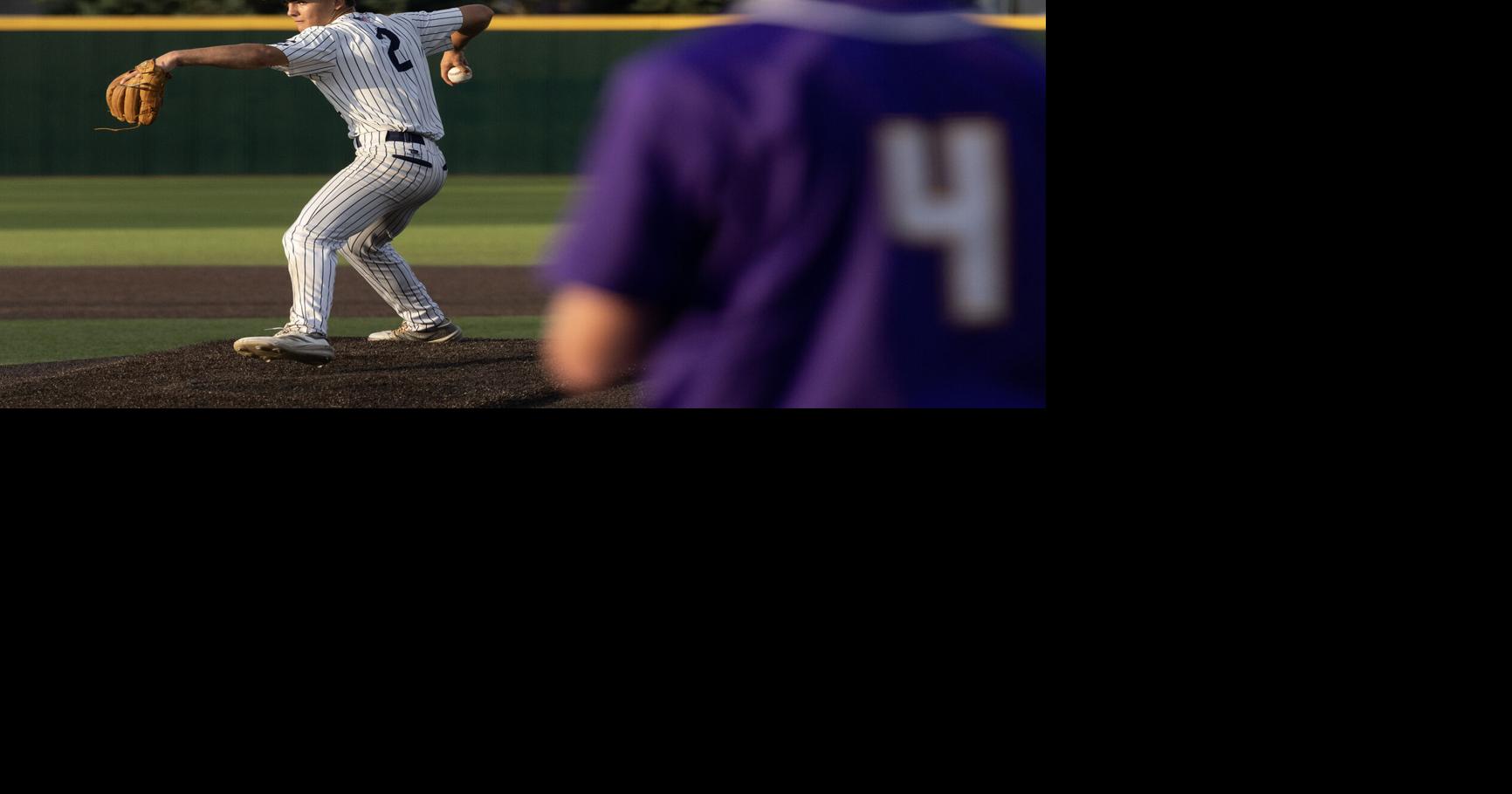 Owen Duffek's 13-strikeout gem keeps Lewis Central atop Hawkeye 10