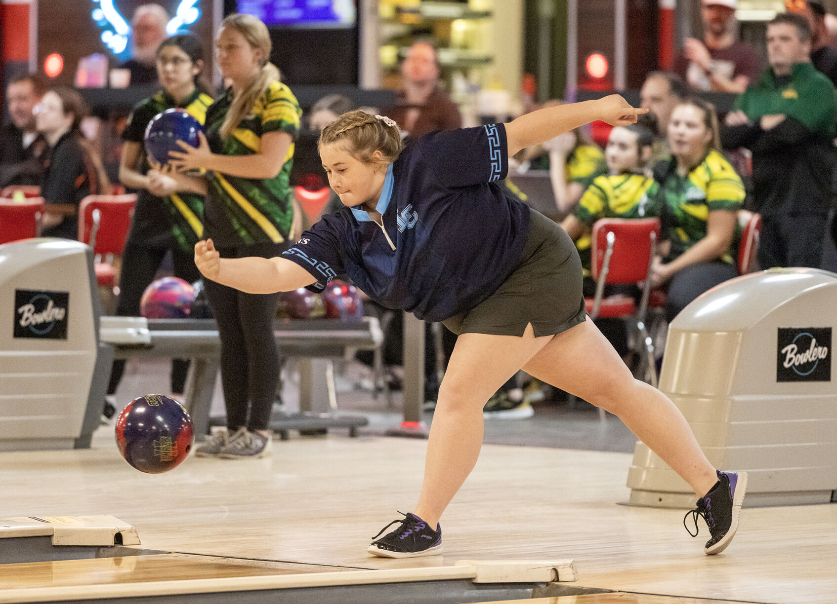 Lewis Central girls bowling wins season-opening city meet