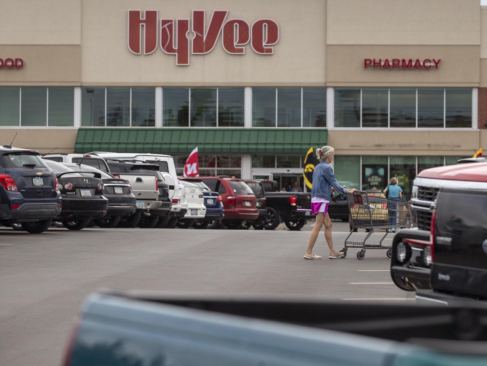 New Officials From Hy Vee Target Centurylink And More Issue