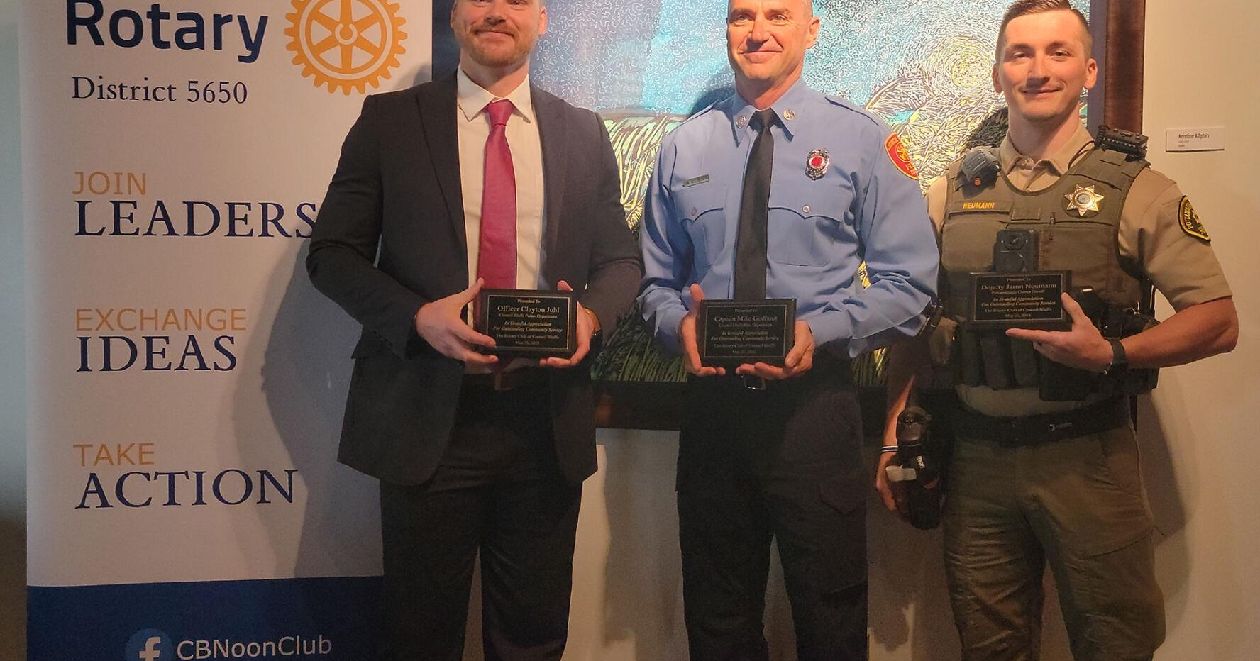 Noon Rotary Club honors three public safety officers - Vimarsana News