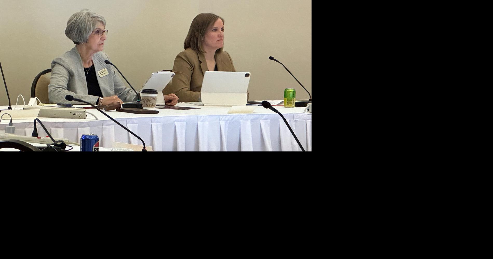 Iowa Board of Regents leadership to step down Thursday