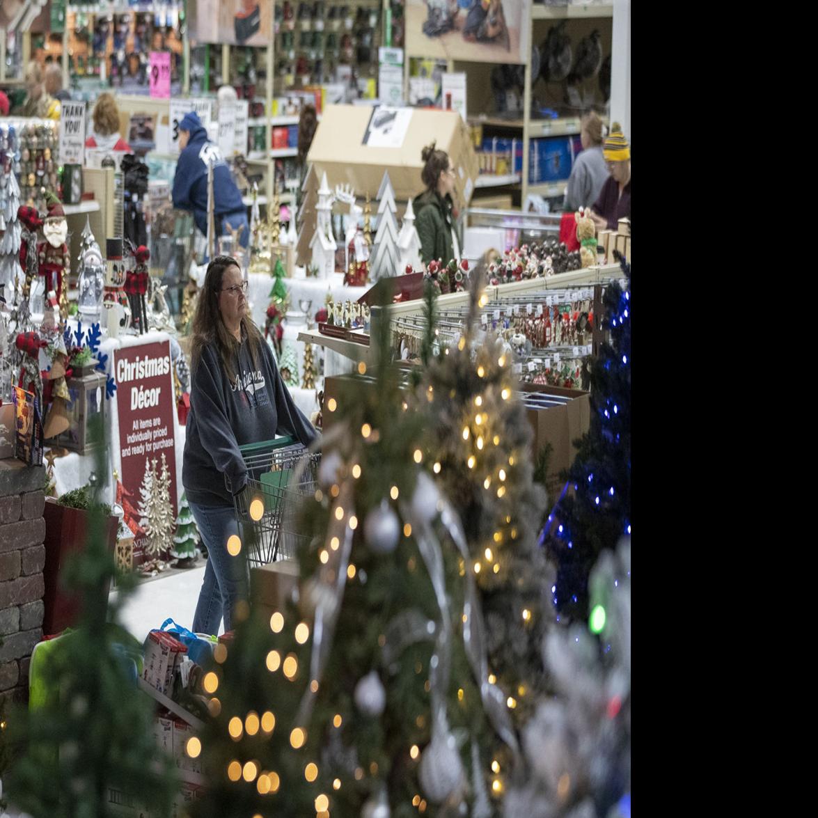 Menards Christmas Lights Menards Black Friday 2022 Menards Keeps Christmas Spirit Alive With Toy Drive, Enchanted Forest |  Local News | Nonpareilonline.com